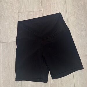 Lululemon align bike shorts 6in | color: black | size: 6